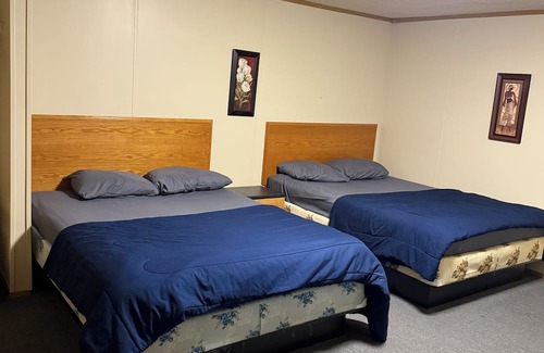 Division No. 7 Hotel | Alliance valley Inn motel