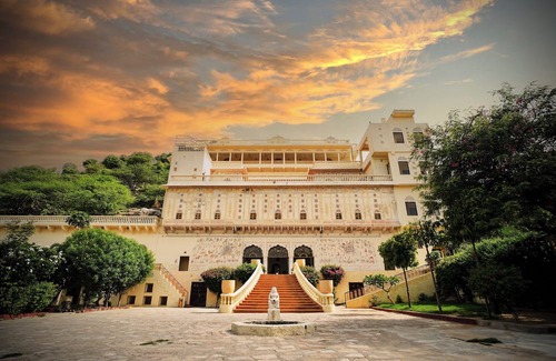 Jaipur District Hotel | Medieval Forts & palaces