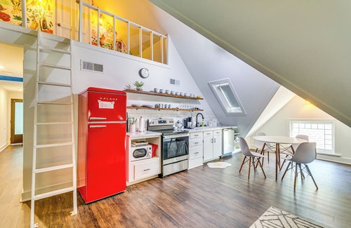 East of Broadway Apartment | Walk to Main St: Eclectic Gem in Little Rock