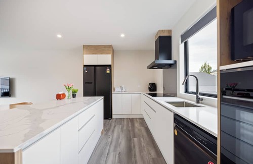 Christchurch City Centre House | 240 Worcester