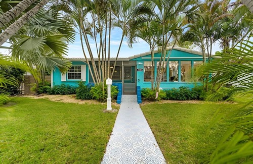 South Lake House | The Palm House in Hollywood