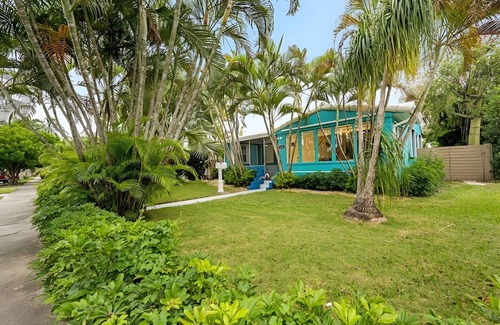 South Lake House | The Palm House in Hollywood