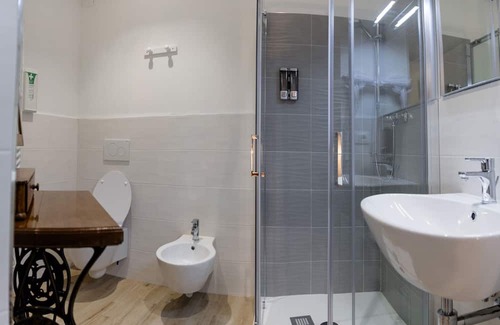 Cisano sul Neva Bed & Breakfast | Casa Rosso-le cantine