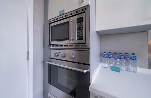 Xujiahui Bed & Breakfast | Tyms Family 3BR 2BA Apt Xujiahui Metro