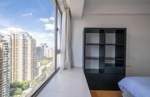 Xujiahui Bed & Breakfast | Tyms Family 3BR 2BA Apt Xujiahui Metro
