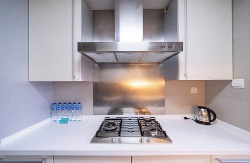 Xujiahui Bed & Breakfast | Tyms Elegant 3BR 2BA Apt Near Malls
