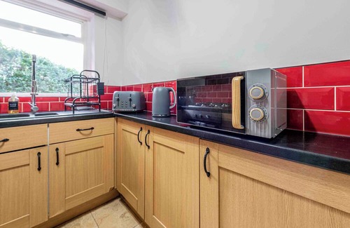 Newcastle-Under-Lyme House | Cosy Home in Stoke on Trent