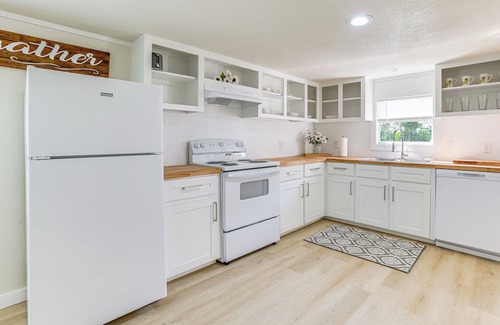 Crosby Cottage | 'crosby Huffman Hideaway' Serene Escape w/Yard