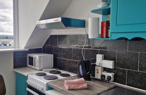 Cork Apartment | Cork Apartment With River Views -cosy in Cork