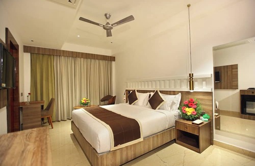 Kuruppampady Hotel | Embassery Residency