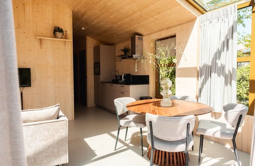 Scherpenzeel House | Holiday Home in Friesland With Greenhouse Charm