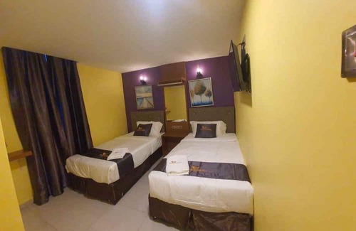Ijok Hotel | Enrich Hotel Puncak Alam by uBook
