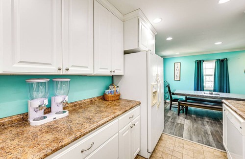 Eddyville Cottage | Fish & Grill: Spacious Home in Eddyville!