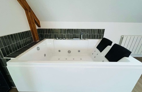 Muzillac House | Nice apartment with balcony near the beach