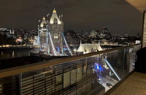 Riverside Apartment | Large Nice Direct Views Tower Bridge Sleeps 8