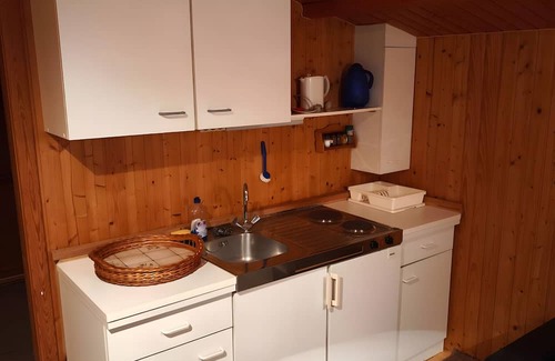 Bachenbrock Cabin | 'Bergners' with Private Terrace and Wi-Fi