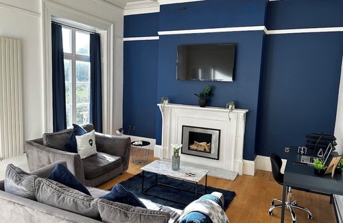 Grimsby Apartment | Grimsby Central Luxury 2 Beds, Sleeps 5 Flat 3
