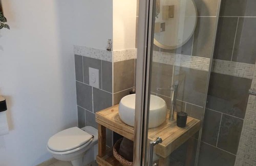 Lion-en-Sullias Bed & Breakfast | Guestroom Lion-en-Sullias, studio flat, 3 persons