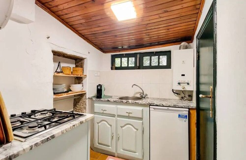 Viana do Castelo Apartment | Neiva River House - next to the river !
