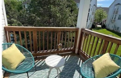 Charlotte House | 3 Bdrm Hideaway with Garage