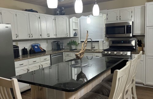 Lake Ozark House | Charming 3-bedroom house with breathtaking views of the Lake of the Ozarks