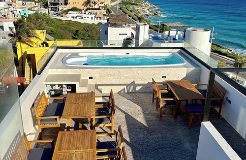 Isla Mujeres Apartment | Agnes apartment in Olaff Boho House, a few steps from the Caribbean Sea