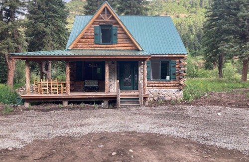Somerset Cabin | Fishing Lover's Tranquil Cabin with WiFi On Kebler Pass Meal Plan Available