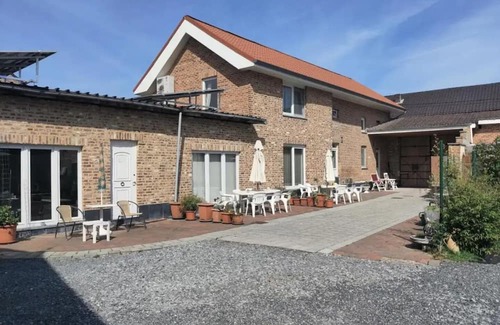 Heers Apartment | Hoeve Hofgaarde: The Pear Orchard
