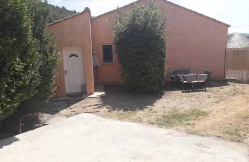 Saint-Zacharie Apartment | Homerez - Flat, Saint-Zacharie