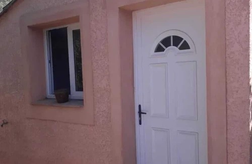 Saint-Zacharie Apartment | Homerez - Flat, Saint-Zacharie