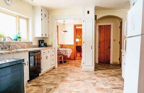 Castile House | Spacious 4-bedroom house in Letchworth State Park, Castile, NY.