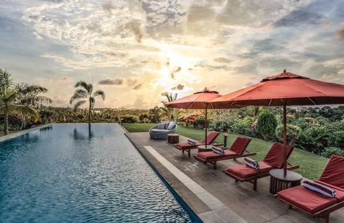 Kathaluwa Apartment | Villa Mayurana - Signature Suite, Pool View, Poolsiden