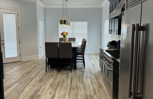 Braithwaite House | Spacious 4 bedroom home minutes from downtown New Orleans.