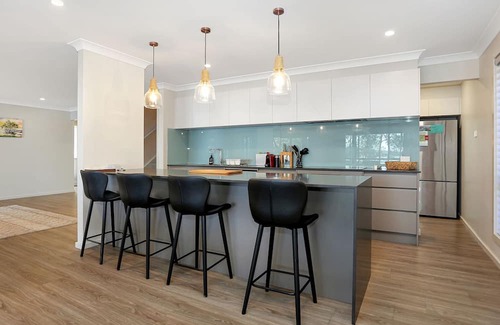 North Arm Cove House | Keera House on Heros Bay