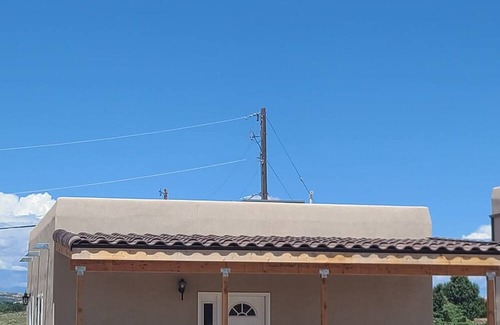 Farmington House | Charming 1-bedroom Casita-Tiny Home in the Heart of the Four Corners, Aztec, NM