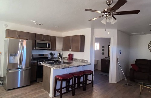 Farmington House | Charming 1-bedroom Casita-Tiny Home in the Heart of the Four Corners, Aztec, NM