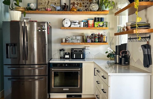 Irving Park House | Spacious Family Haven- Working Space and Kid Space