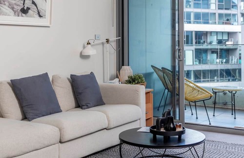 Kingston Apartment | Lake View Apartment in Kingston