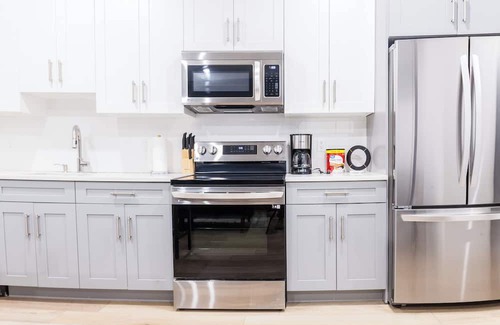 North Philadelphia East Apartment | Philly 2156 N New 2BD Apt 2