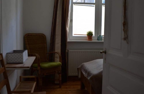 Gersfeld Apartment | Apartment 'Fewo Rhön-Thal Bis Zu 8 Personen' with Mountain View, Private Terrace and Wi-Fi