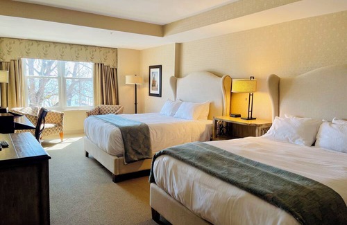 Skaneateles Hotel | Packwood House