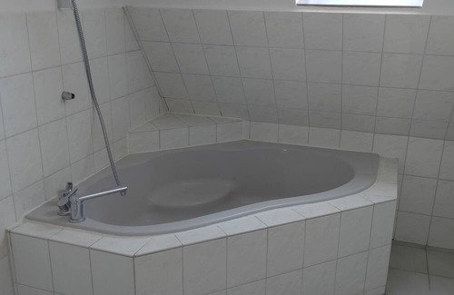 Luetjenburg Apartment | Ferienbutzee in Zentraler Lage in Lütjenburg. Strand 5 min mit dem Auto Entfernt