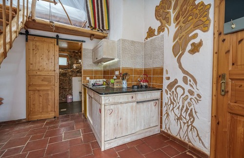 Carrapateira Apartment | Studio Apartment 'Vento' with Mountain View, Shared Terrace and Wi-Fi