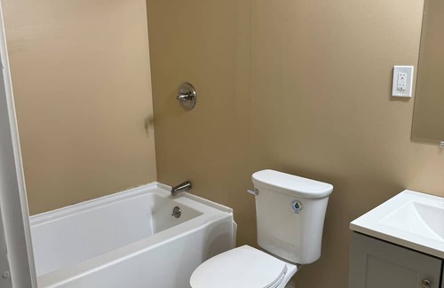 Slidell House | Tiny House on the Water in Slidell with WiFi, AC