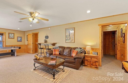 Todd Cabin | This weekend only! Last minute special Todd Escape ONLY Lower level of Log home