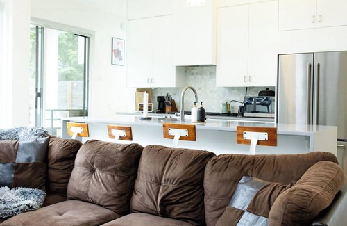 Dawson Villa | Chic Modern Home with Huge Backyard for Events