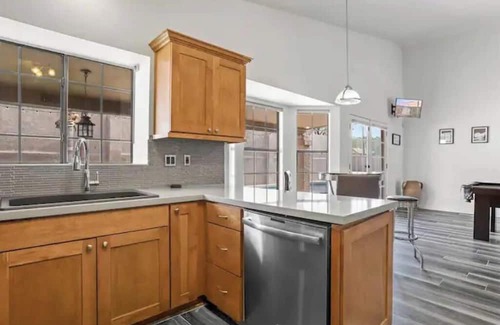 Mountainview Ranch House | Scottsdale Sweetwater w/Pool, Office & Billiards!