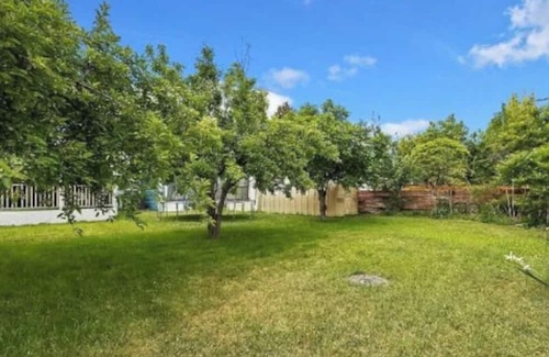 Burley House | 1 Bed 1 Bath apartment