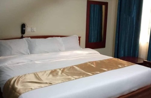 Kumasi Cabin | LIZAB LODGE