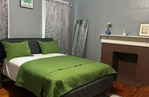Hagerstown House | Spacious 4-bedroom home in charming historic Hagerstown, featuring WiFi and AC.